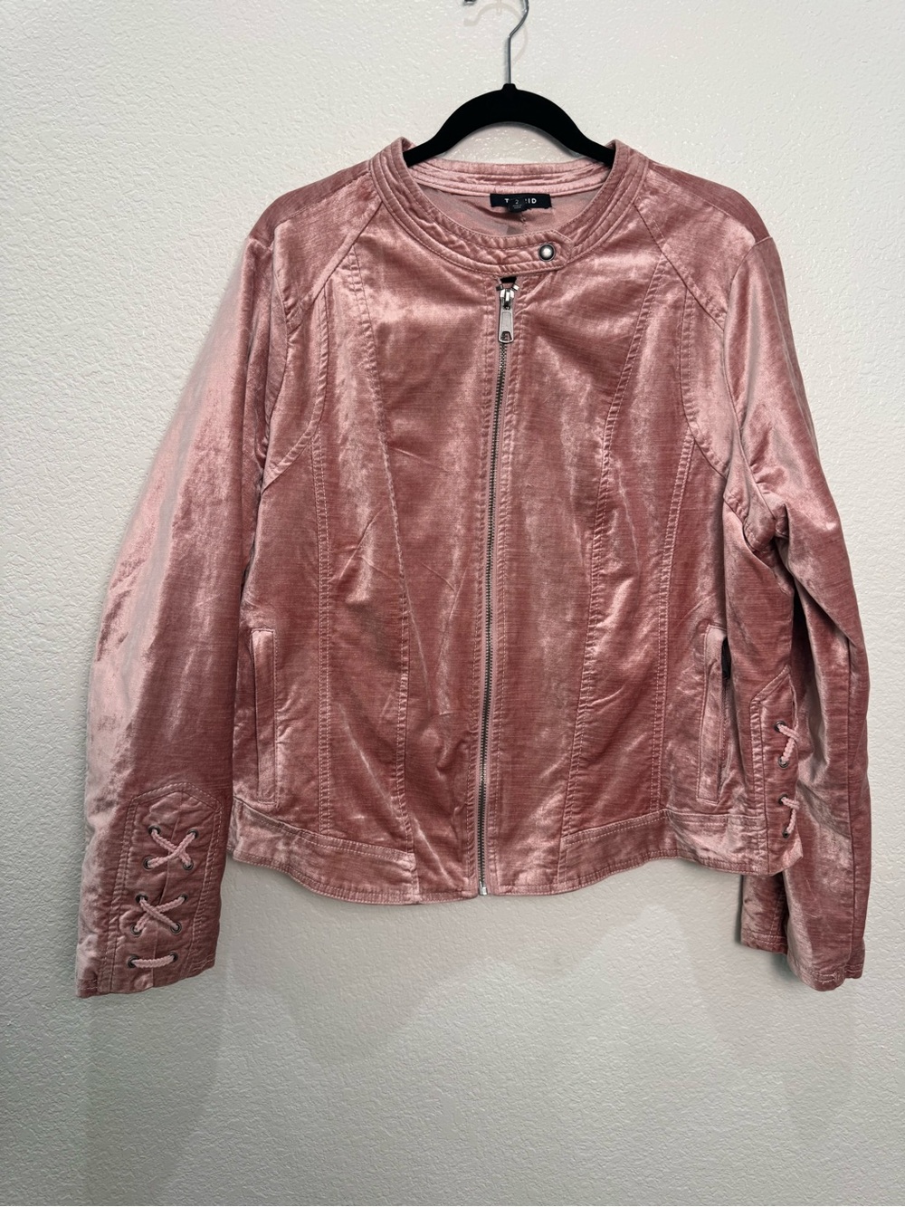 Torrid Pink Crushed Velvet Moto Jacket Lace Up Sleeve Zip Biker Plus Size 2